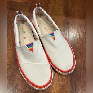 Toms Alpargata Fenix Rainbow Sneakers Shoes LGBTQ+ Cream Women’s 9 Pride
